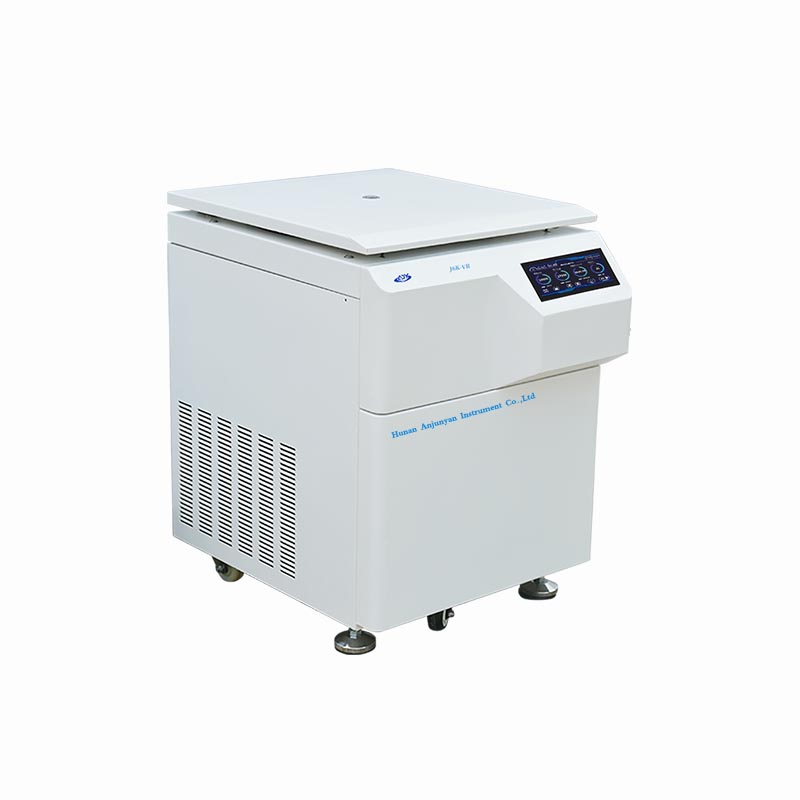 Vertical low-speed refrigerated centrifuge